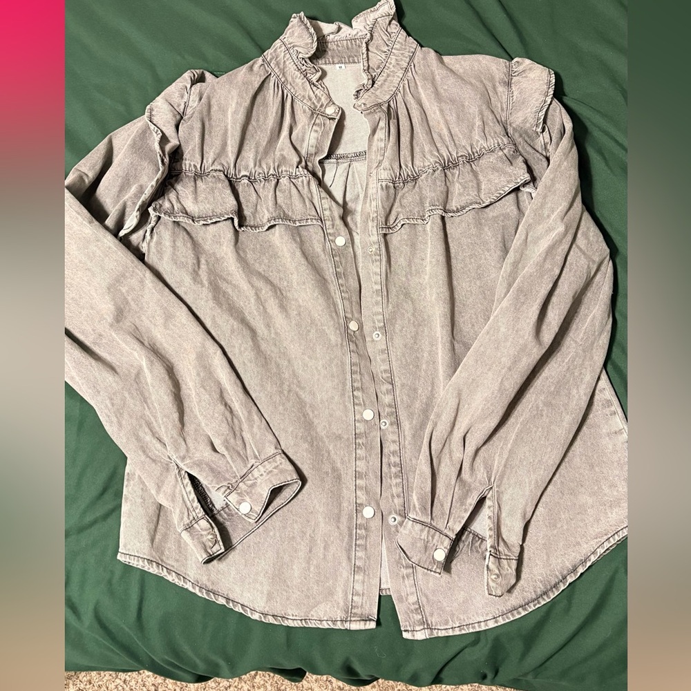 Womens Ruffle Yoke Button-Front Top - Taupe